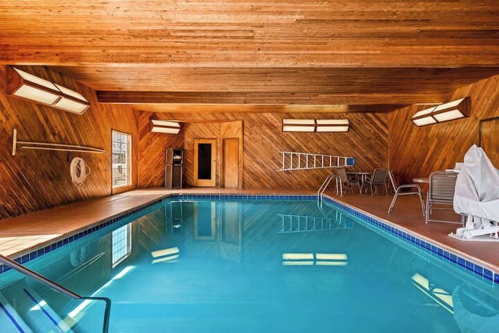 Pool 27 of 34