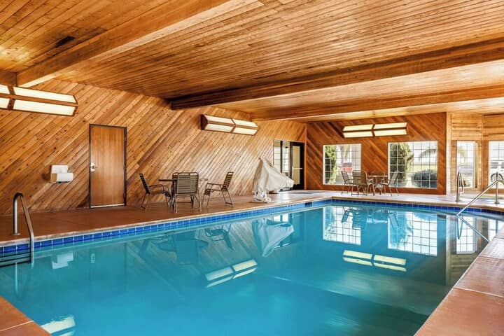Pool 28 of 34